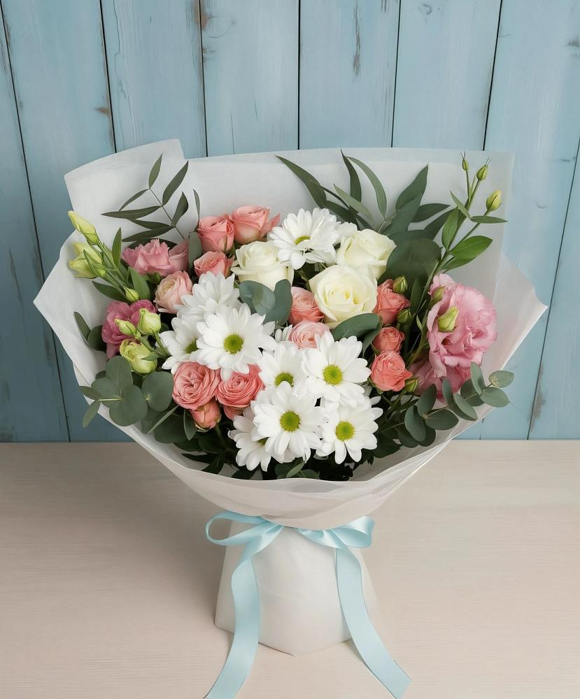 Букет цветов из: Розы, Лизиантусы и Хризантемы в Красной горе