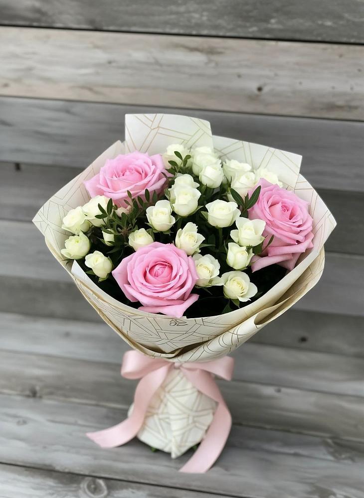 Букет цветов из: Розы в Красной горе