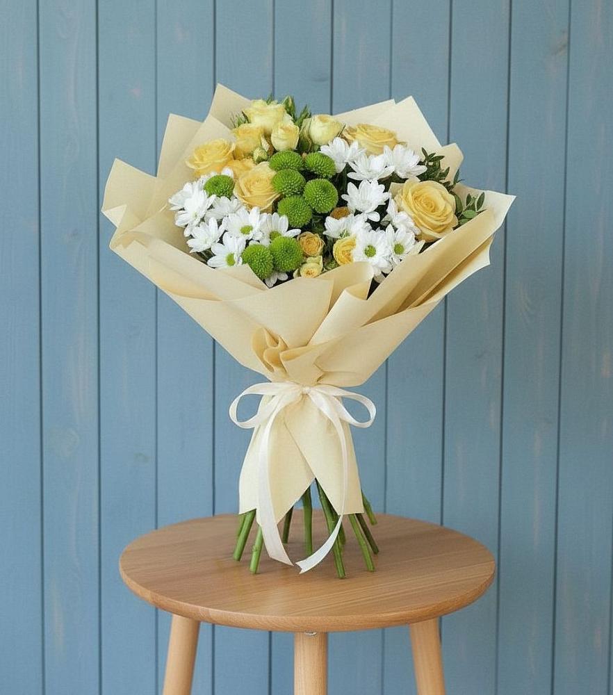 Букет цветов из: Хризантемы и Розы в Красной горе