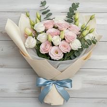 Букет цветов из:  Лизиантусы в Красной горе