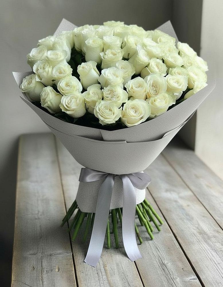 Букет 35 Белых роз в Красной горе