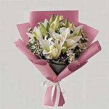 Букет цветов из:  Лилии в Красной горе