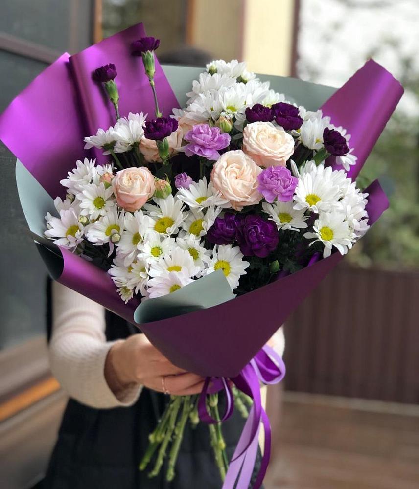 Букет цветов из: Хризантемы, Гвоздики и Розы в Красной горе