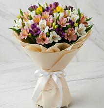 Букет цветов из:  Альстромерии в Красной горе