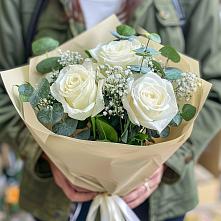 Букет цветов из:  Розы #REPLACE_PRED# Красной горе