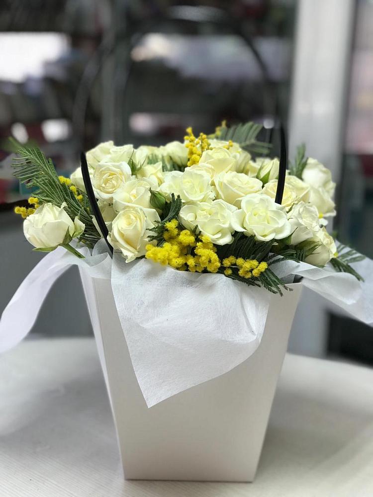 Цветочная композиция из Розы  в Красной горе