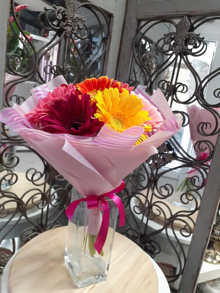 Букет цветов из: Герберы в Красной горе