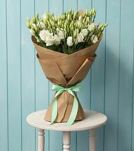 Букет цветов из:  Лизиантусы в Красной горе