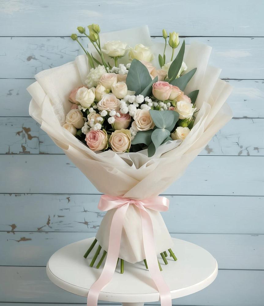 Букет цветов из: Розы и Лизиантусы в Красной горе