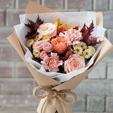 Букет цветов из:  Гвоздики, Хризантемы и Розы в Красной горе