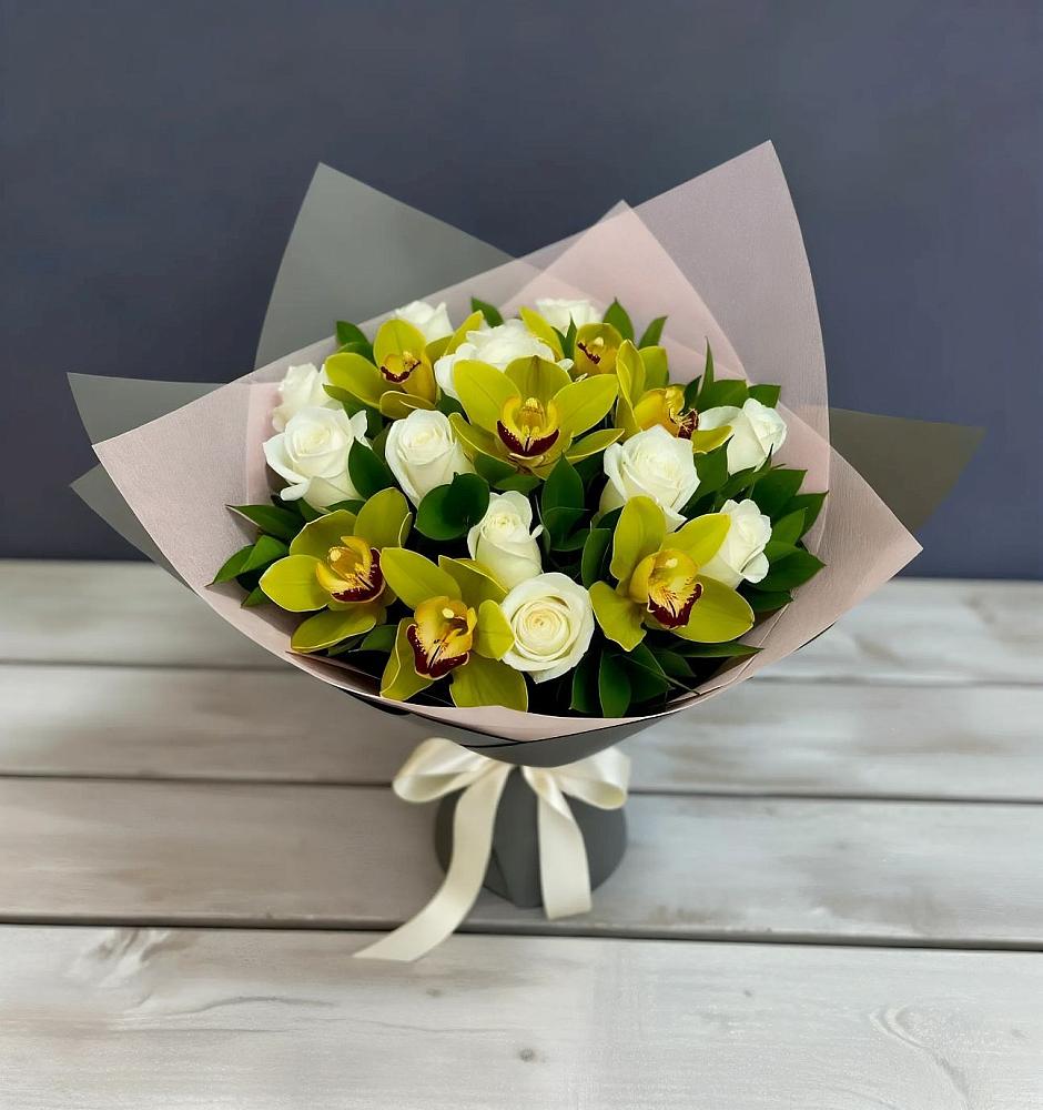 Букет цветов из: Орхидеи и Розы в Красной горе