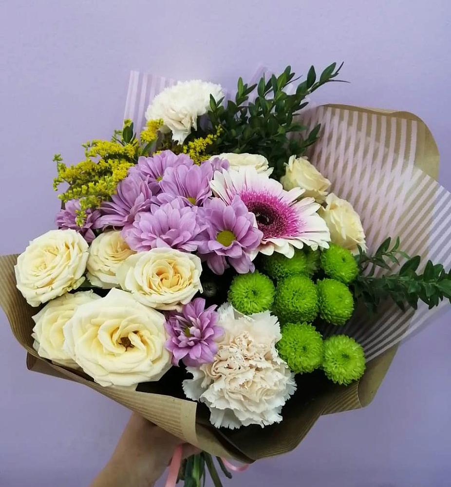 Букет цветов из: Хризантемы, Розы, Гвоздики и Герберы в Красной горе