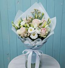Букет цветов из:  Розы и Лизиантусы в Красной горе