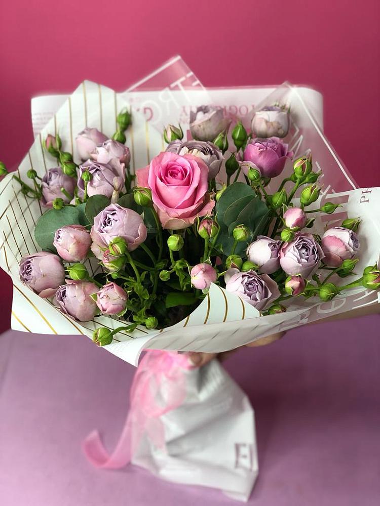Букет цветов из: Розы в Красной горе